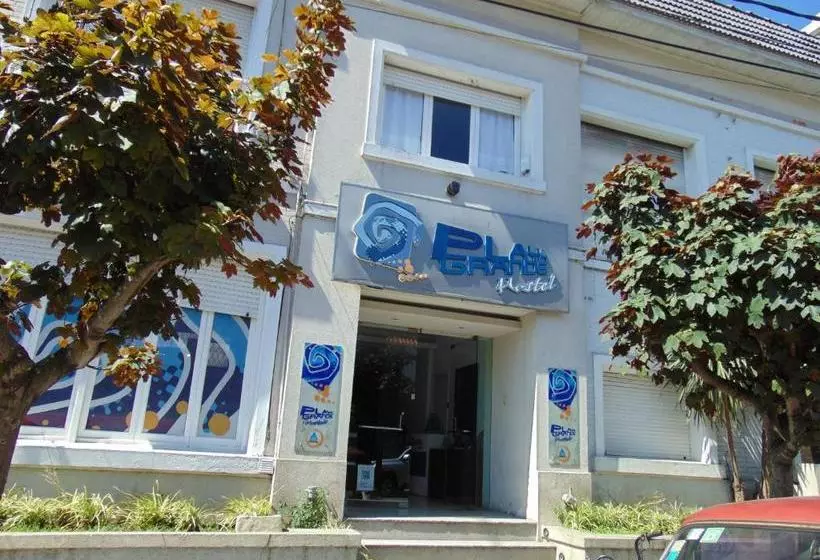 Hostel Playa Grande Suites