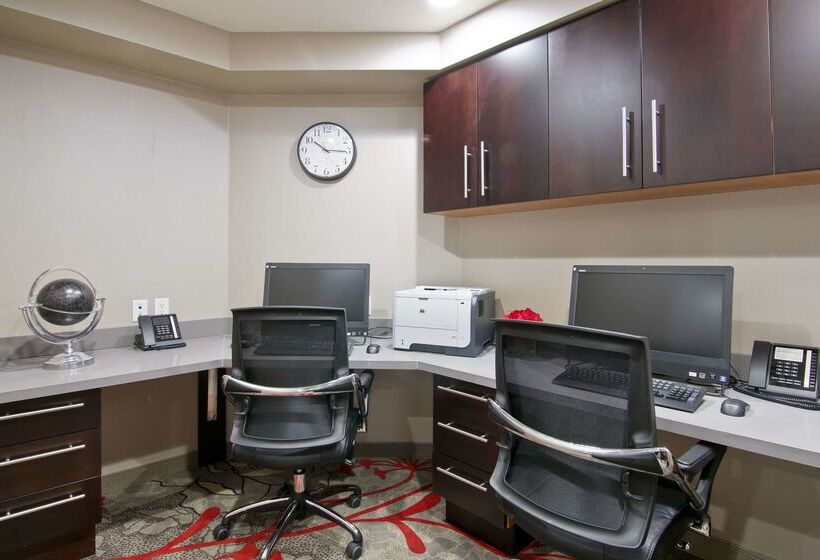فندق Hampton Inn & Suites By Hilton Toronto Markham