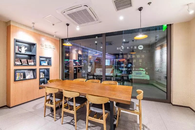 酒店 Hanting Dalian Maritime University Metro Station