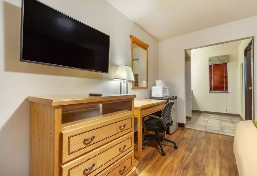 Отель Harmony Inn & Suites