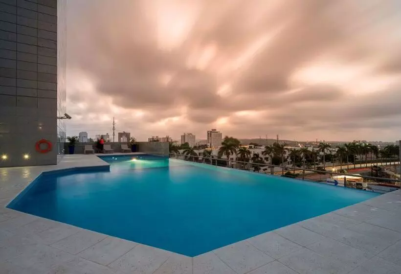 هتل Hilton Garden Inn Barranquilla