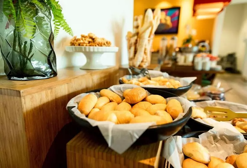 هتل Hilton Garden Inn Barranquilla