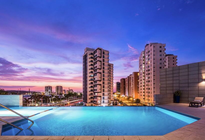 هتل Hilton Garden Inn Barranquilla