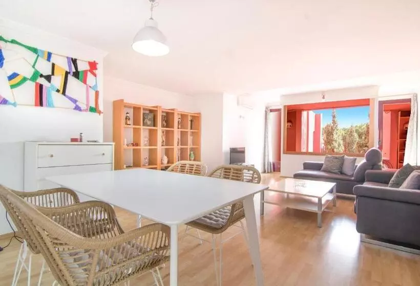 Apartment In Muralla Roja   0406