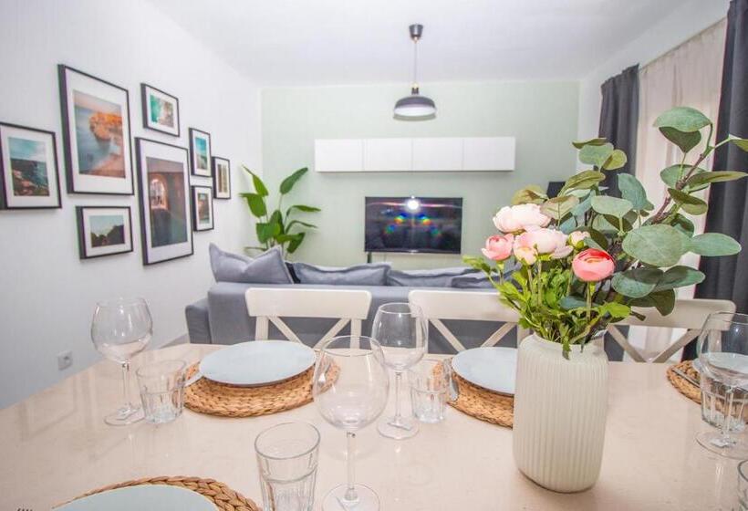 Apartment Close To Golf, Beaches, Quinta Lago, Vale Lobo, Quarteira And Vilamoura