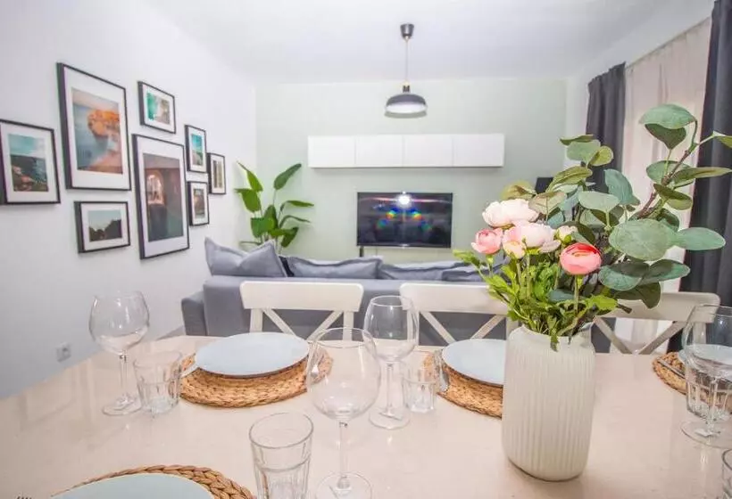 Apartment Close To Golf, Beaches, Quinta Lago, Vale Lobo, Quarteira And Vilamoura