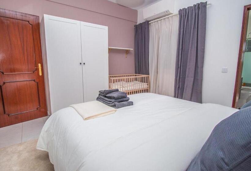 Apartment Close To Golf, Beaches, Quinta Lago, Vale Lobo, Quarteira And Vilamoura