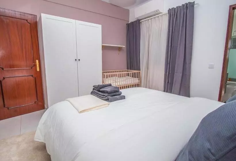 Apartment Close To Golf, Beaches, Quinta Lago, Vale Lobo, Quarteira And Vilamoura