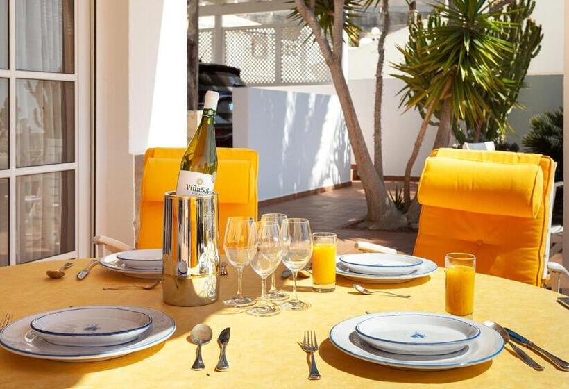 Stunning Villa With Breathtaking Ocean View