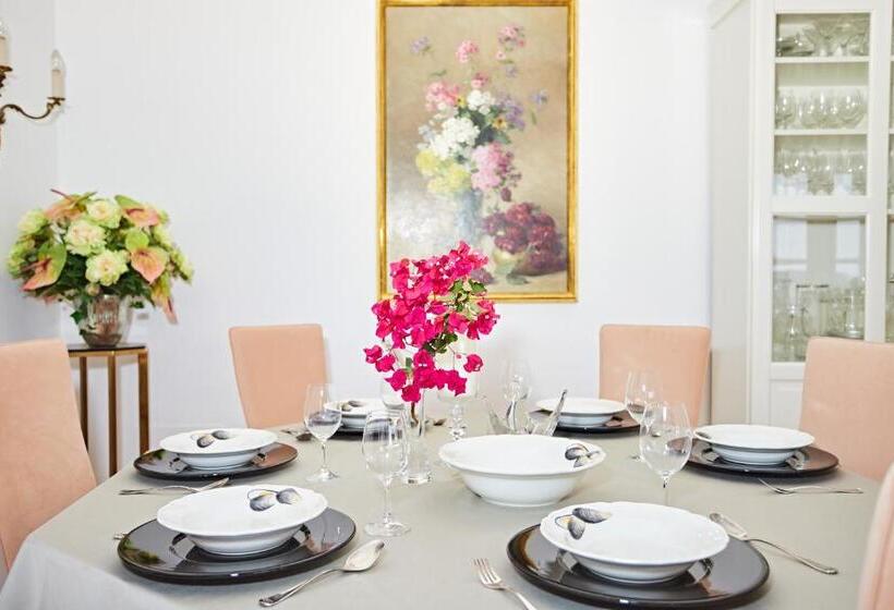 Stunning Villa With Breathtaking Ocean View