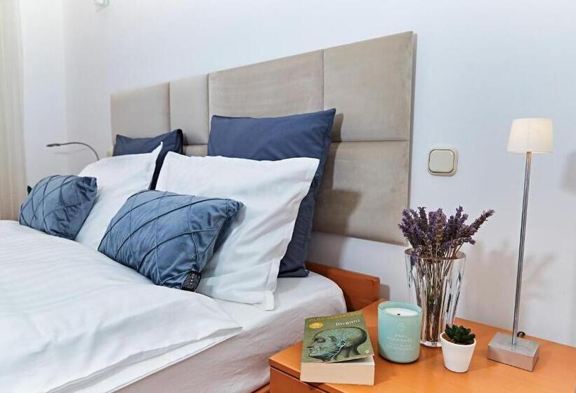 Stunning Villa With Breathtaking Ocean View