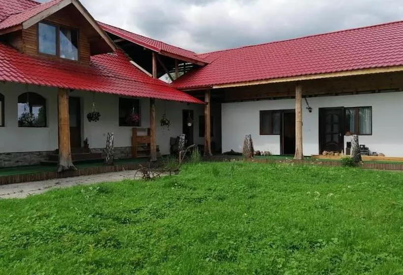 ホテル Jugul țăranului Agropensiune Polovragi, Gorj