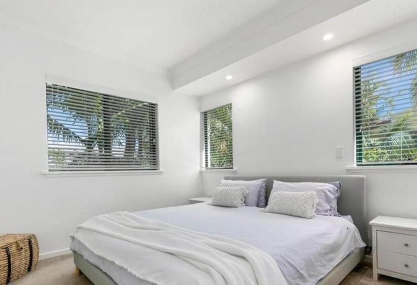 Howard 11 7 Noosa River At Your Doorstep