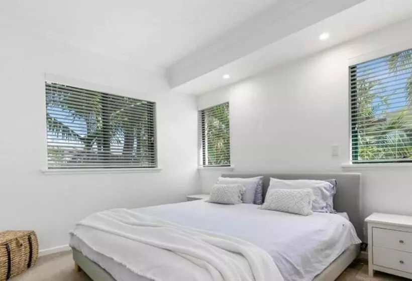 Howard 11 7 Noosa River At Your Doorstep