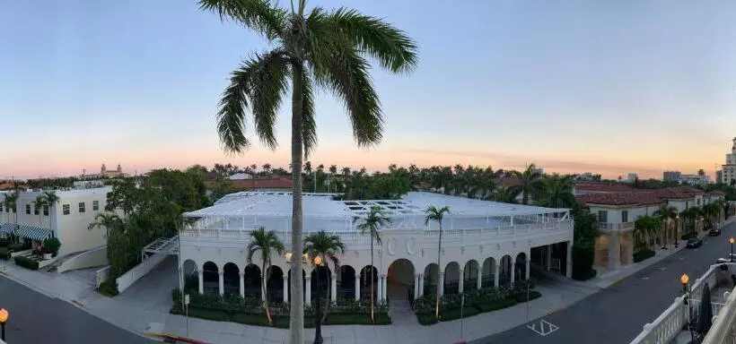 Palm Beach Historic Hotel With Juliette Balconies! 2 Blocks From Beach!
