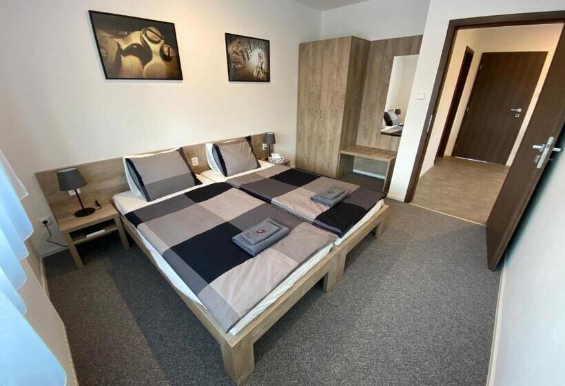 פנסיון Apartmány Pelhřimov