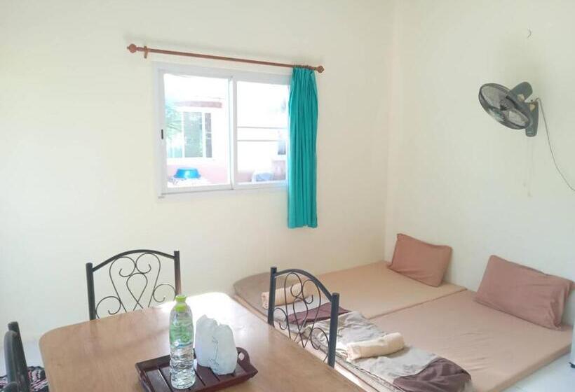 Resort บ้านสวนวารินทร์ รีสอร์ท