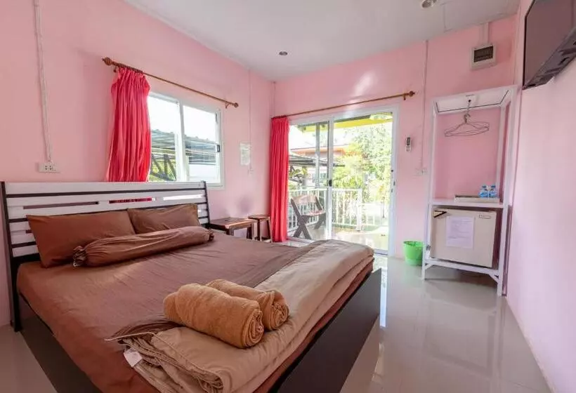 استراحتگاه บ้านสวนวารินทร์ รีสอร์ท