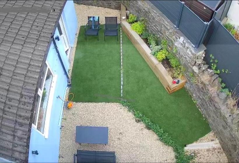 Rhondda Tunnel Cottage By Staystaycations