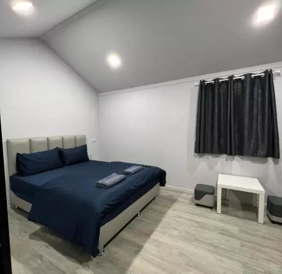 Retkeilymaja Chics Resort ชิคส์รีสอร์ท