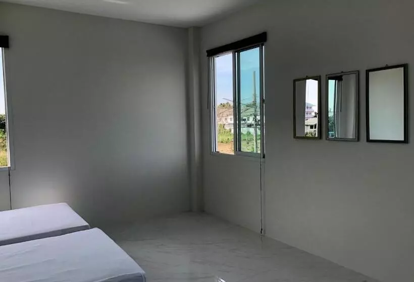 Retkeilymaja Chics Resort ชิคส์รีสอร์ท