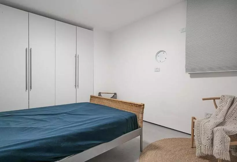 ベッドアンドブレックファースト Danielle Boutique Suite