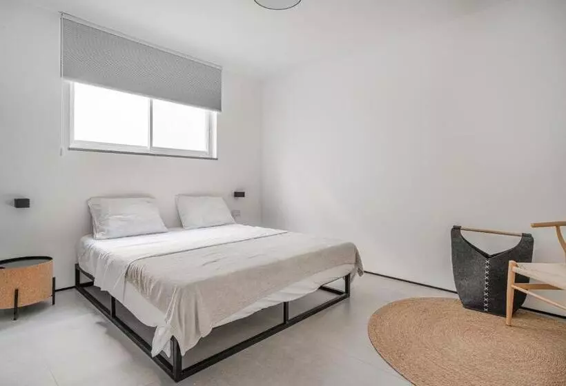 ベッドアンドブレックファースト Danielle Boutique Suite