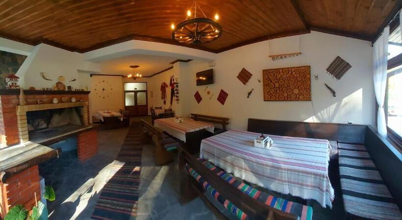 Hotel семеен хотел къщата