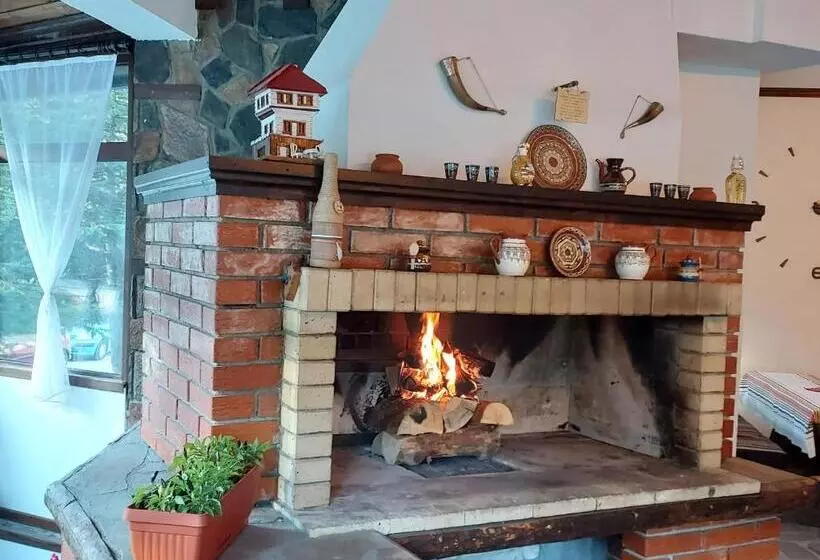 ホテル семеен хотел къщата