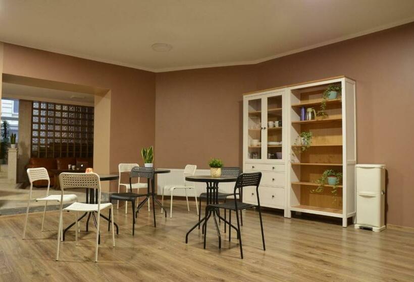 پانسیون Anna S Guesthouse