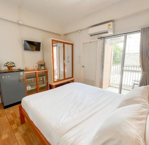 Pranot Apartment & Spa