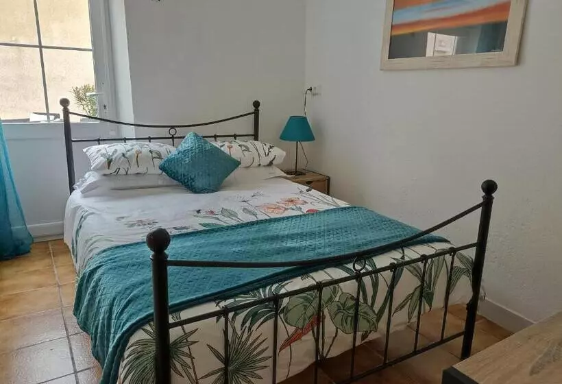 Maison Marin, Charming Village Cottage With Pool