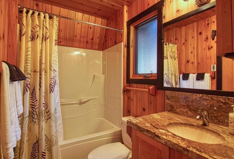 Mountain Retreat, Panoramic Lake Views