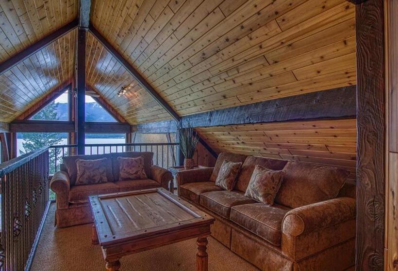 Mountain Retreat, Panoramic Lake Views