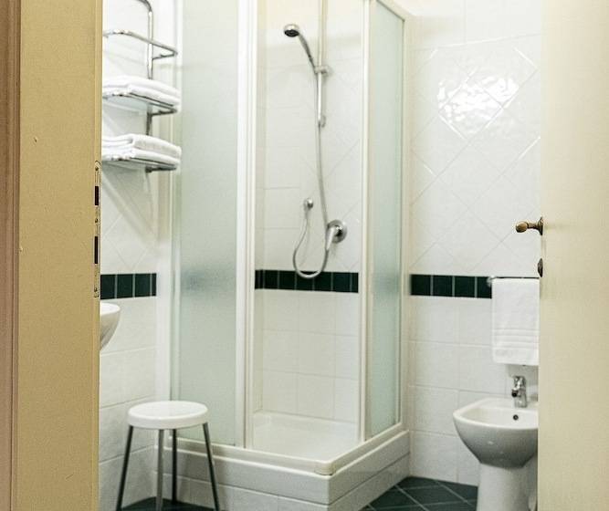 پانسیون Casa Uffizi Xiii Century Tower House Boutique