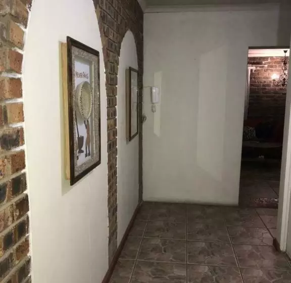 Majatalo Kaste Guesthouse Secunda