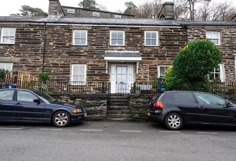 Ty Canol Maentwrog, Snowdonia Nr Zip World