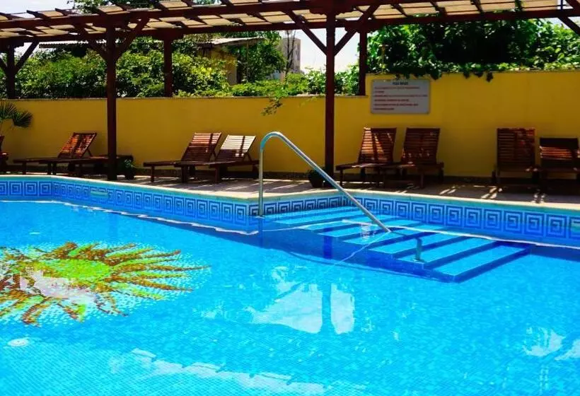 комплекс бяла виста до плажа   Complex Byala Vista Near The Beach