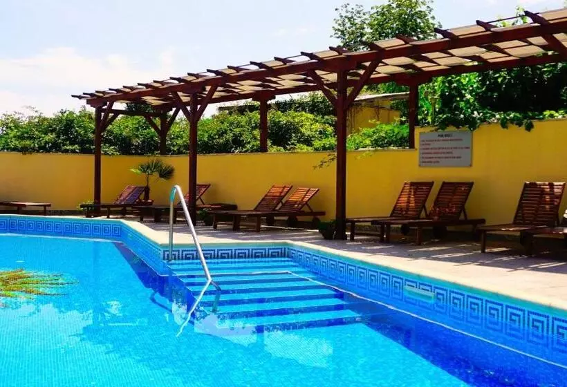 комплекс бяла виста до плажа   Complex Byala Vista Near The Beach