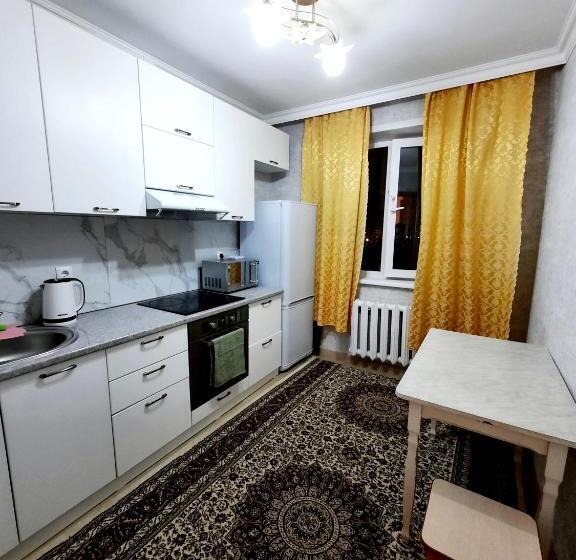 2 комнатная квартира назавбаева 34