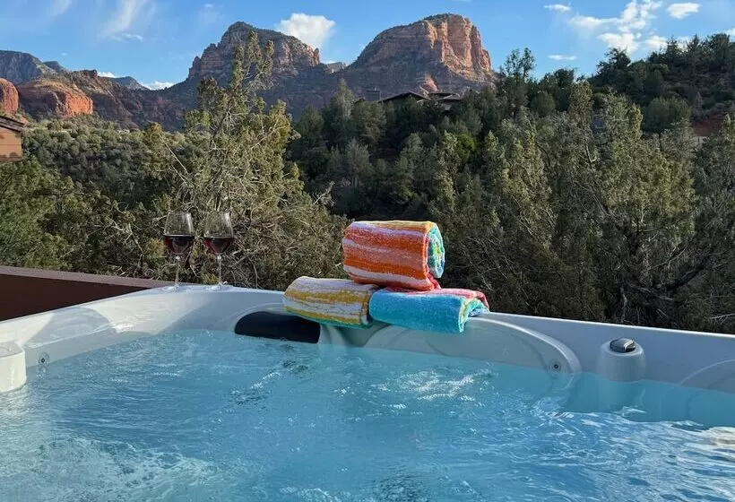 3 Acre Private Designer Villa Borders Forest Forever Views!