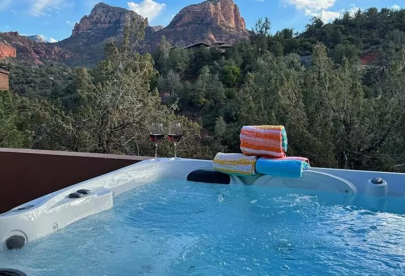 3 Acre Private Designer Villa Borders Forest Forever Views!