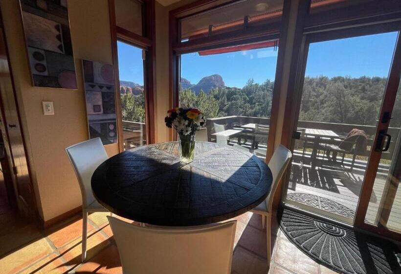 3 Acre Private Designer Villa Borders Forest Forever Views!