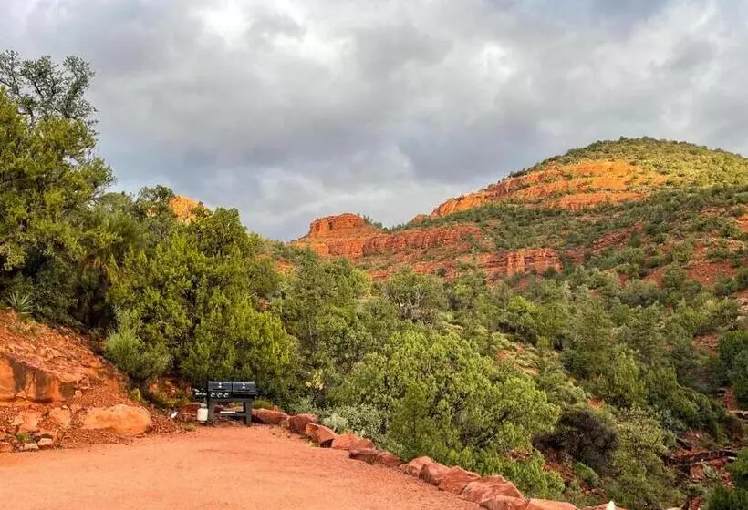 3 Acre Private Designer Villa Borders Forest Forever Views!