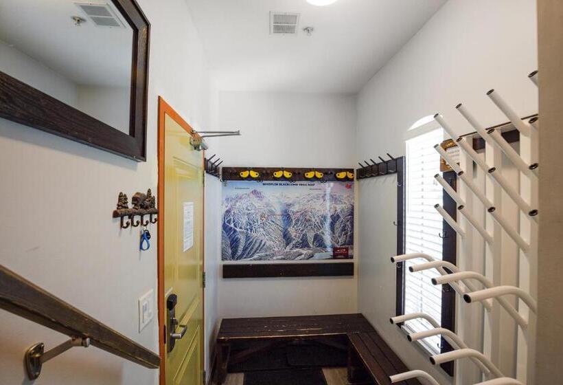 3br Sunpath Spacious Village Townhome