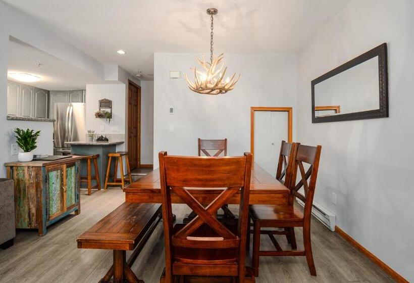 3br Sunpath Spacious Village Townhome