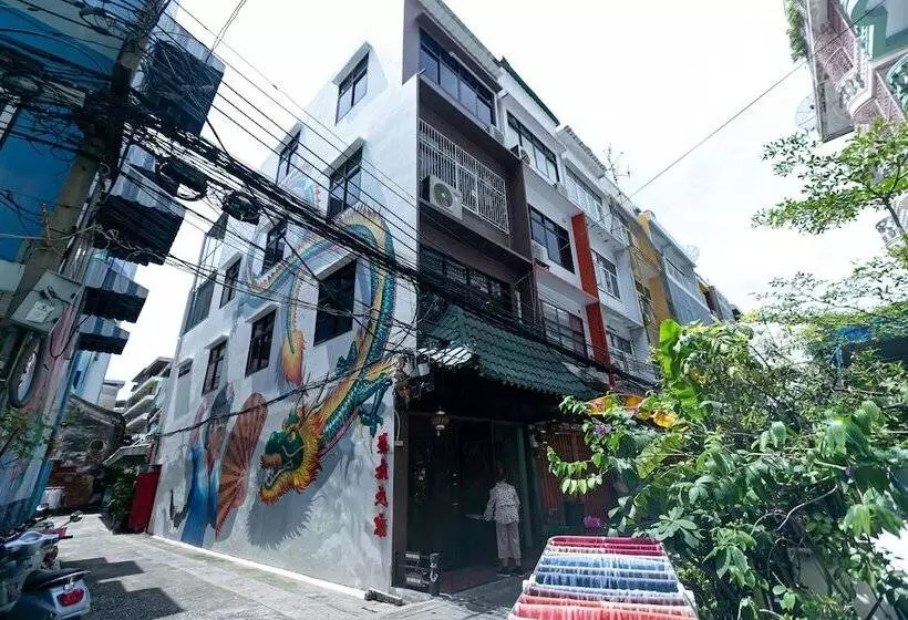 هاستل Taladnoi Paint House