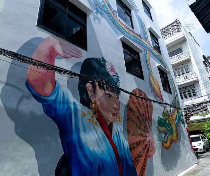 هاستل Taladnoi Paint House