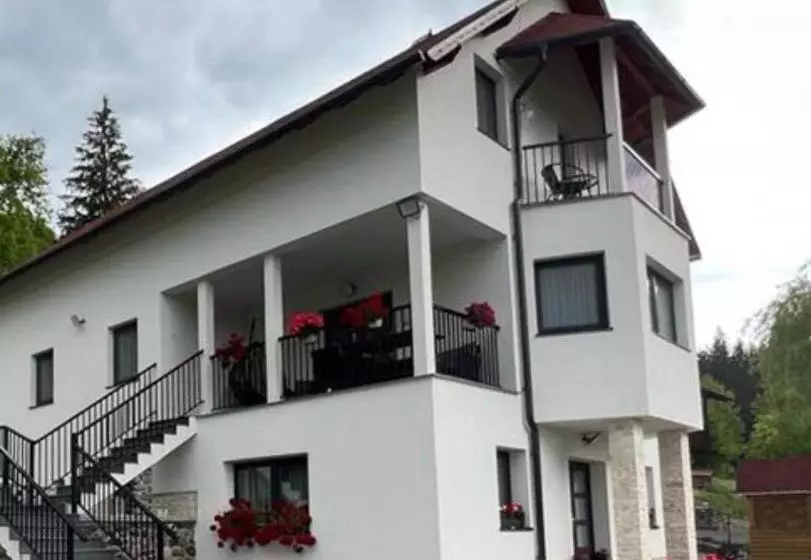 Cabana Transylwonder