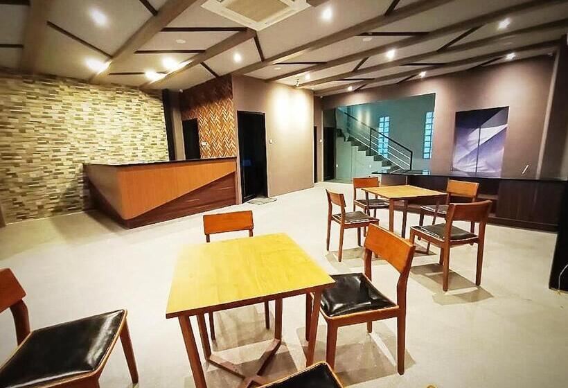 호텔 Marina Airport Semarang